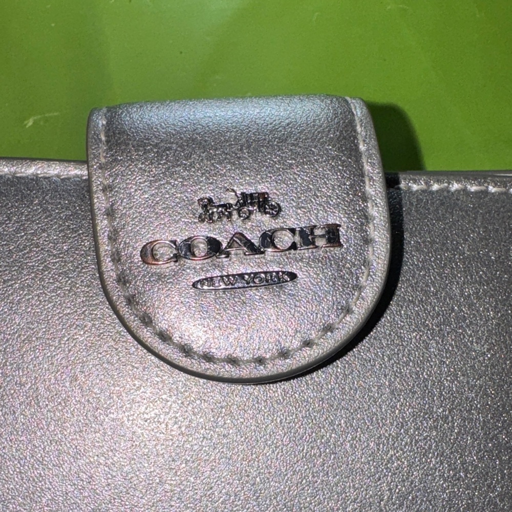 Coach Silver Wallet Style # CW528
